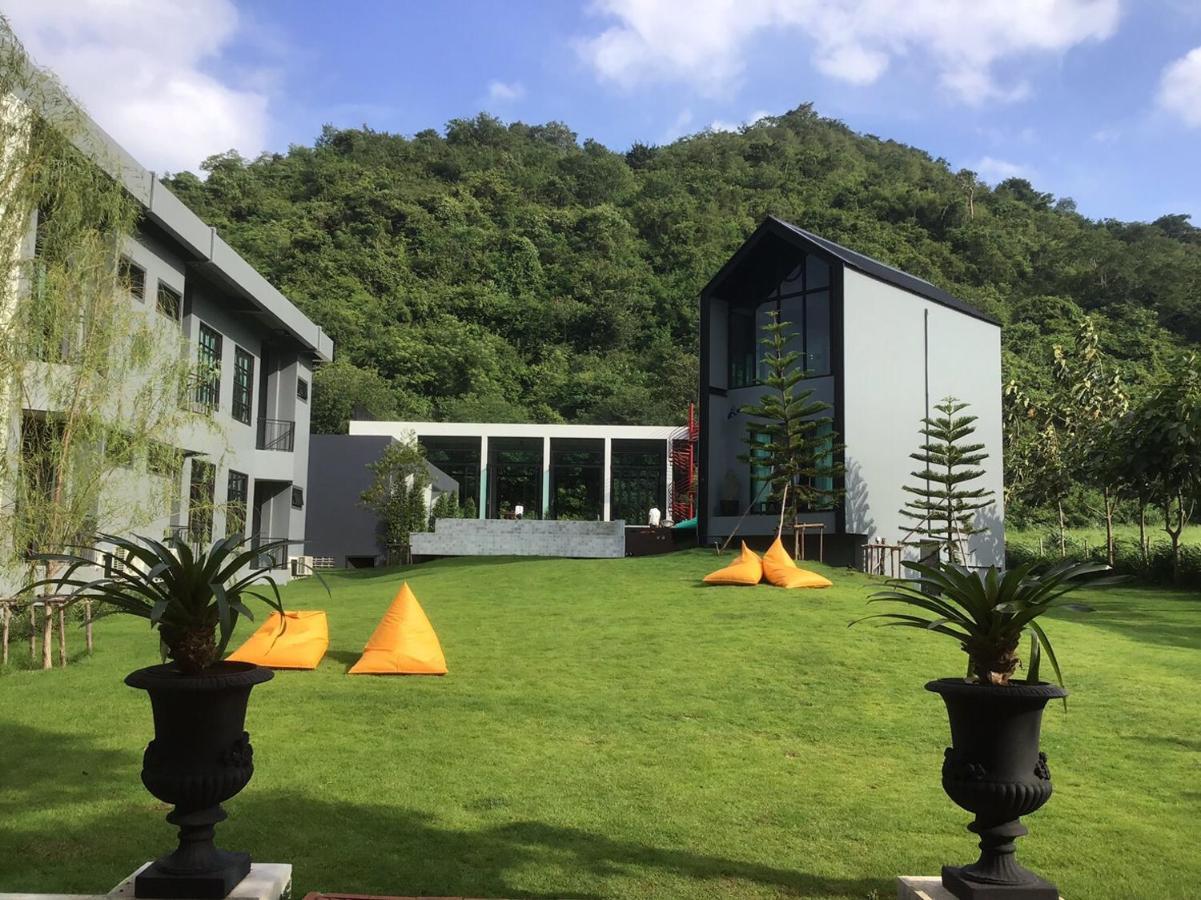 Adoor Hotel Khao Yai Ban Rai  ภายนอก รูปภาพ